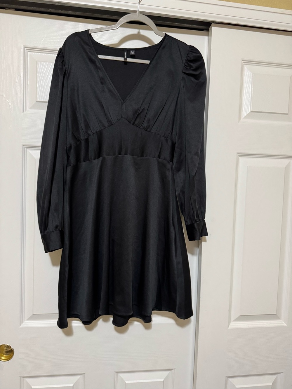 Vero Moda Women's Black V-Neck Long Sleeve A-Line Dress